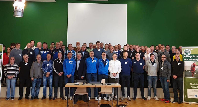 Trendsport Walking Football: Erstes Netzwerktreffen beim FVM