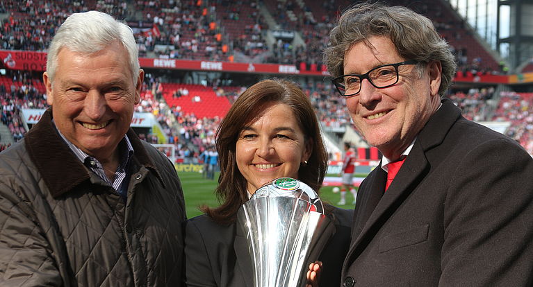 DFB-Pokalfinale der Frauen: Freikarten für Schiedsrichter!